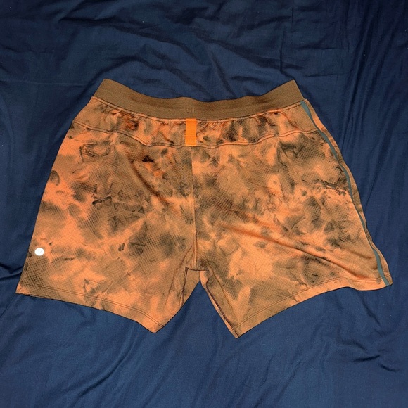 lululemon textured tech short diamond dye warm coral seared grey - size XL - Picture 3 of 4